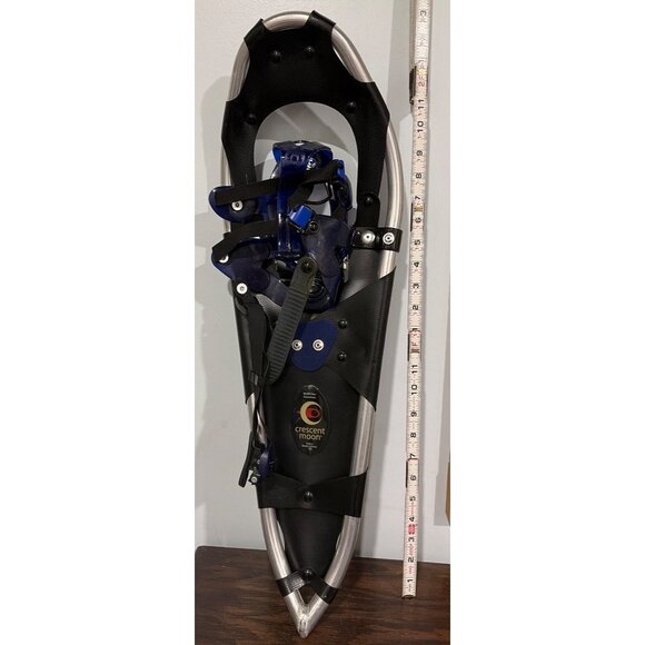 Crescent Moon Silver Series Hiking/Recreational Snowshoes With Teardrop Shape - Picture 4 of 5